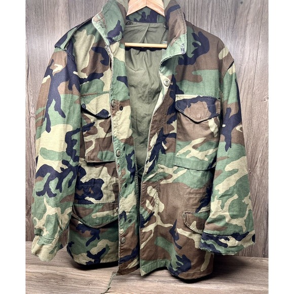 US Army Field Cold Weather Jacket Camouflage Cold Weather Medium Regular W/Hood - Picture 1 of 9